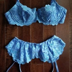 VINTAGE Iridescent Aqua Lace Bra & Garter Belt Set